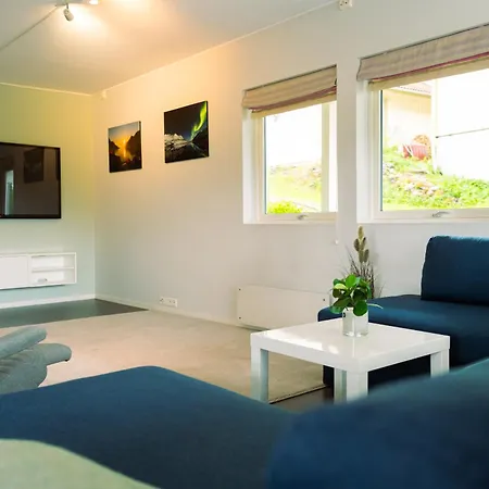 Spacious Aurora Apartment, King Beds Lejlighed