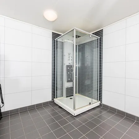 Lejlighed Spacious Aurora Apartment, King Beds *